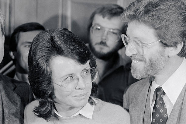 单打与双打中凌空抽球规则的区别