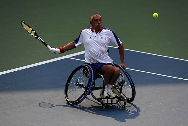 正规网球场地尺寸详解：长宽与面积计算