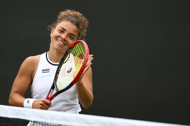 网球俱乐部会员体验:专业教练与顶级设施的完美结合