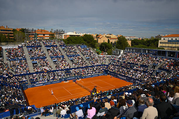法网的红土传奇与温网的草地传统：对比两大锦标赛的特色