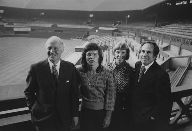 WTA排名动态:最新女子网球世界前三十强名单公布