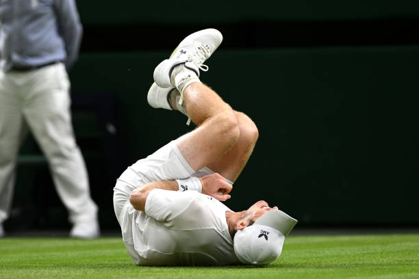 郑钦文力克强敌，晋级下一轮网球比赛