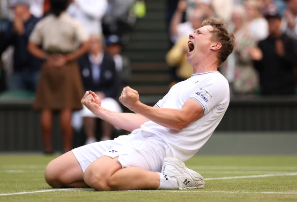 单打与双打：网球计分规则的区别与联系