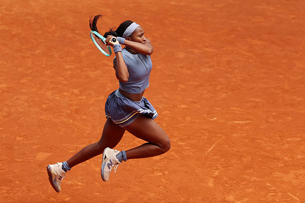 澳网男单决赛赛制变迁:从长盘决胜到抢十规则