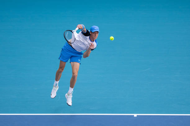 纳达尔年龄与新生代球员的较量:经验与活力的碰撞