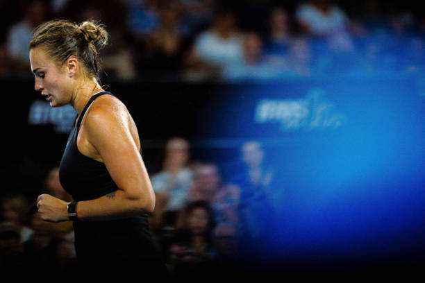 王欣宇最新网球比赛视频：关键分与逆转瞬间