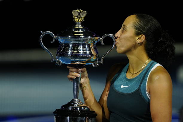 职业网球中的4局制实验：球员和球迷的反应