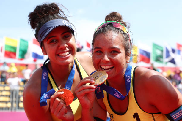 排球比赛站位全解析:六人如何合理布局