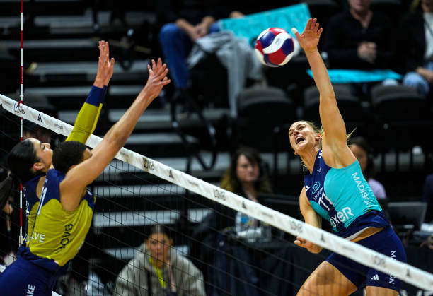 了解排球场地：区域划分与功能解析