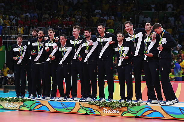 裁判必备!气排球手势动作详解视频