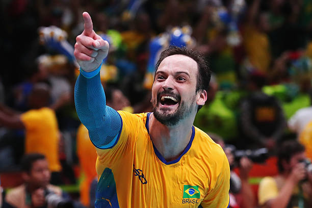 排球垫球技术入门:基础动作要领详解