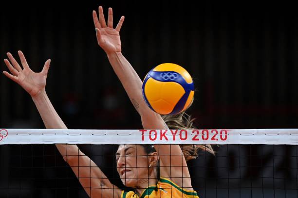 排球女将80国语版:影响一代人的体育励志剧