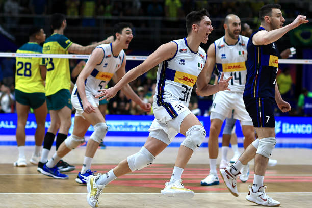 排球比赛中常见的触网犯规类型解析