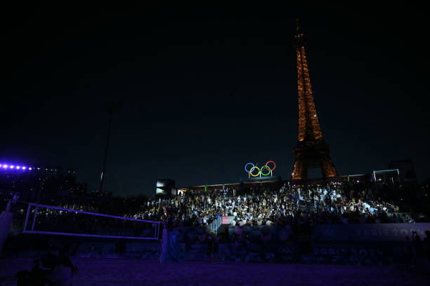 排球二传手专属指南:如何用精准的传球姿势盘活全队进攻?