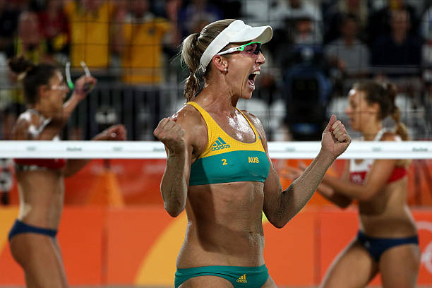 张常宁跨界时尚圈,用实力证明运动员也能驾驭T台