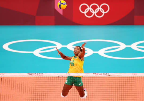 郎平原名的叙事结构与艺术特色