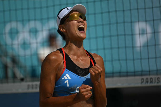 排球比赛规则教案:裁判手势与信号解读