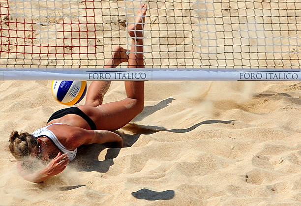 排球六人制站位图的历史演变与现代战术应用