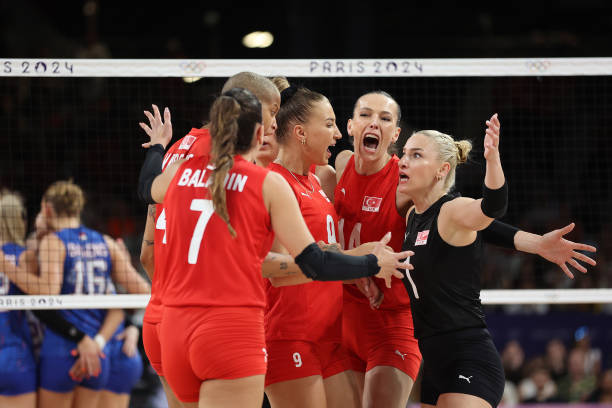 惠若琪退役后华丽转身:从奥运冠军到体育公益推广人