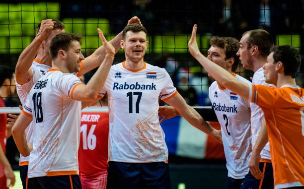 燃烧吧!扣球——重温排球女将经典主题曲