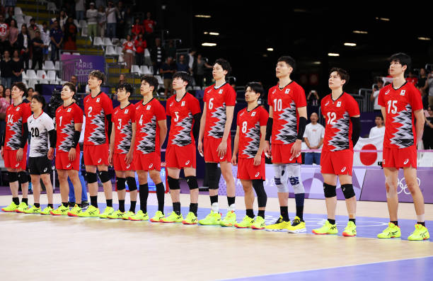 排球女将重播热潮：主演荒木由美子再登话题榜