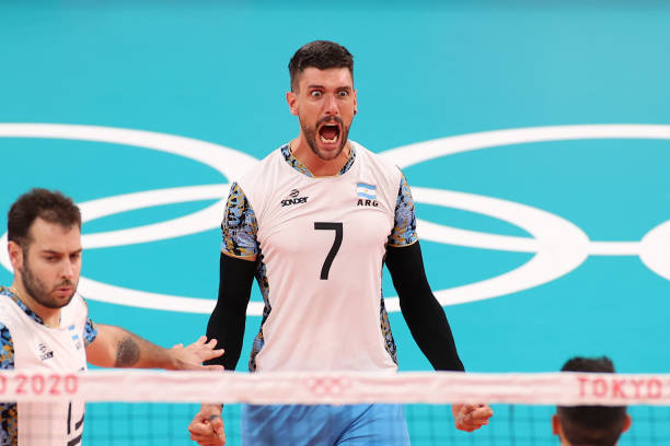 排球动作分解教学:适合中学生的训练方法