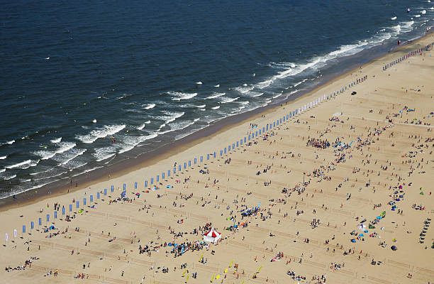 发球区宽度对排球比赛的影响