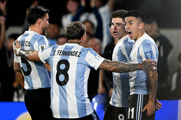 欧洲区预选赛球星表现:谁是最佳射手与助攻王?