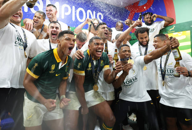 2025年世界杯足球赛主办国揭晓：历史回顾与未来展望