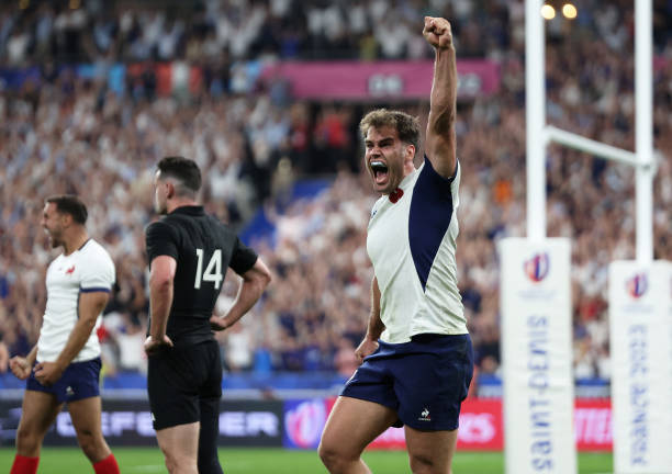 世界杯揭幕战:东道主迎战卫冕冠军,谁能旗开得胜?